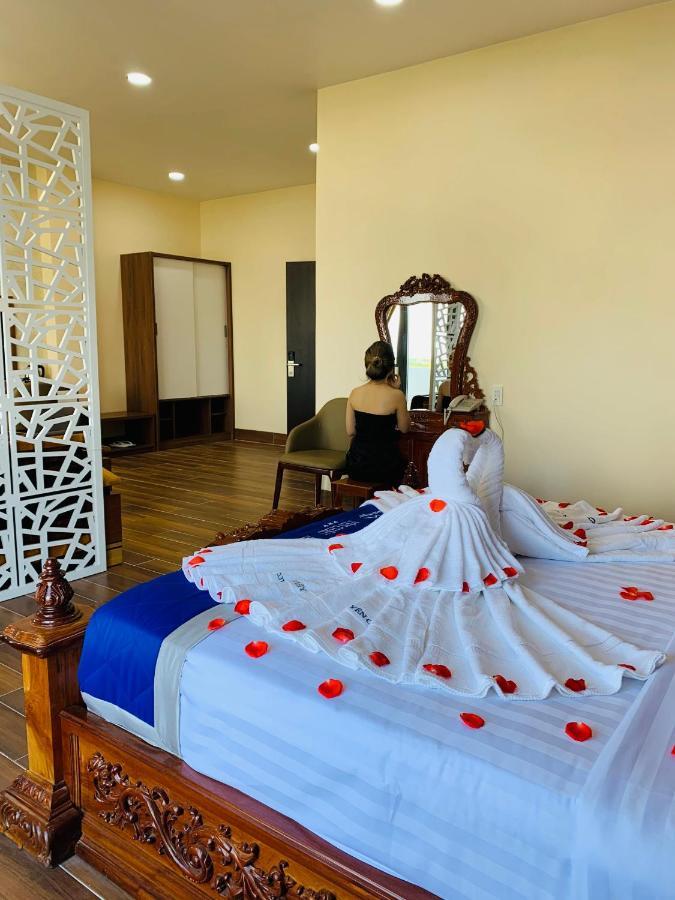 Khach San Yen Chau Hotel Chau Doc Buitenkant foto